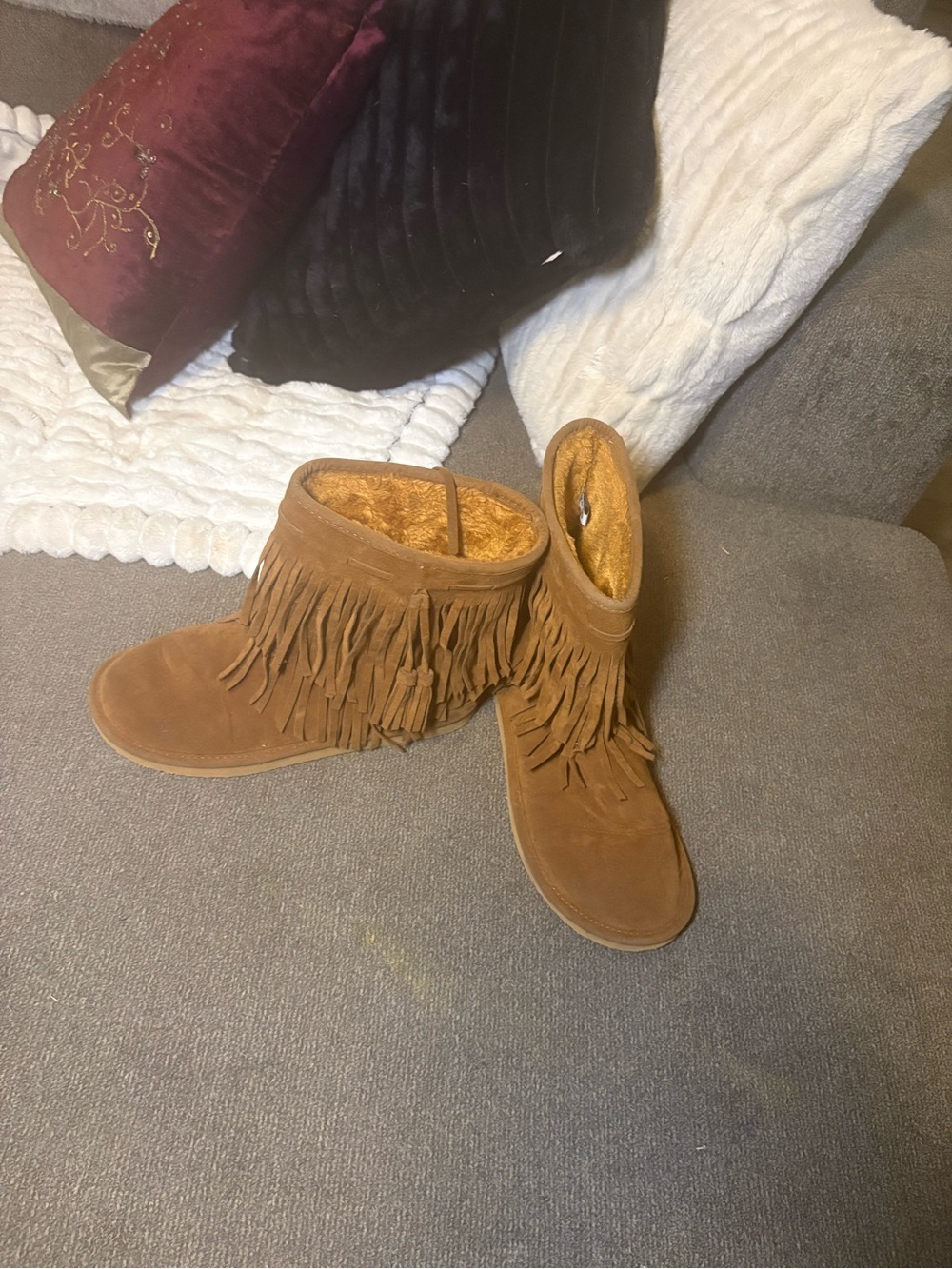 Fringed Suede Ankle Booties in Brown with Faux-Fur Lining